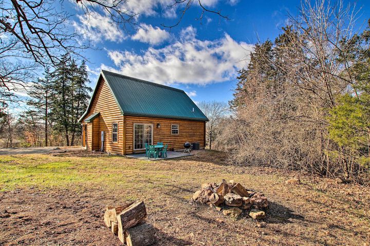 Close to Vineyards: Updated New Haven Retreat!