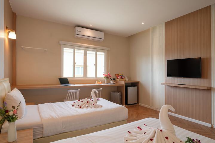 Room 9 of 50