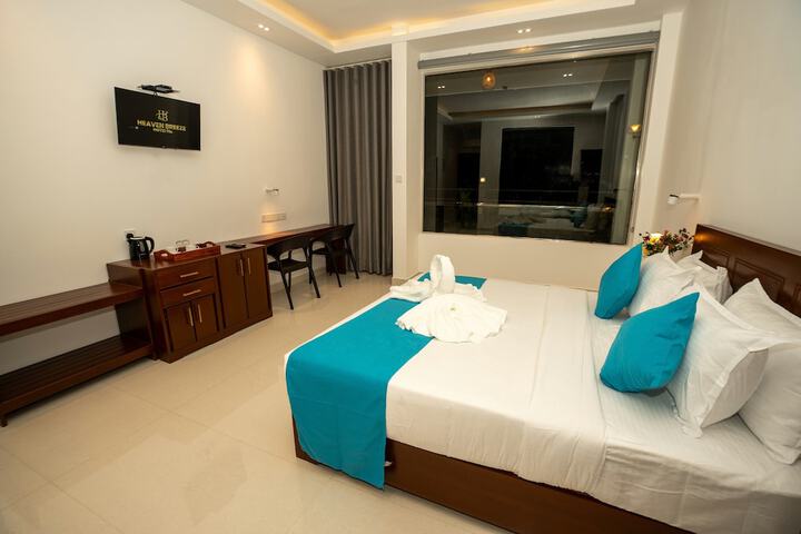 Room 26 of 86