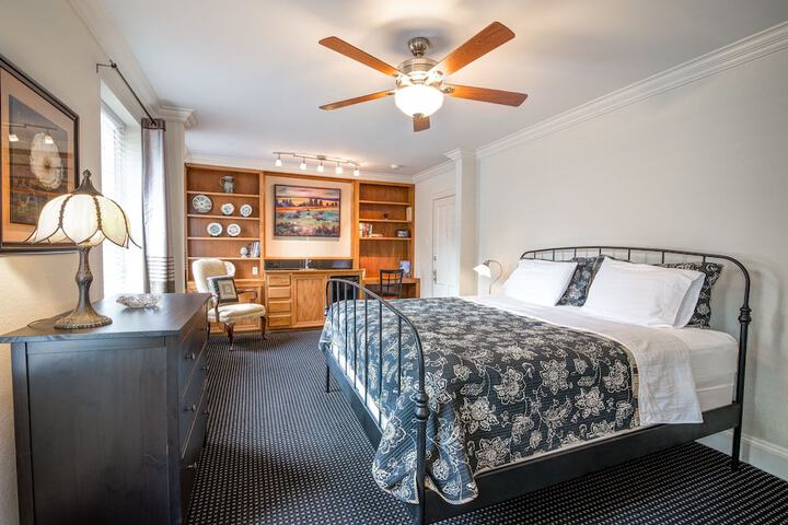 Room 8 of 52