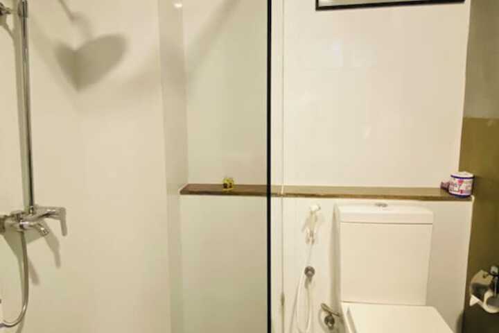 Room 20 of 33