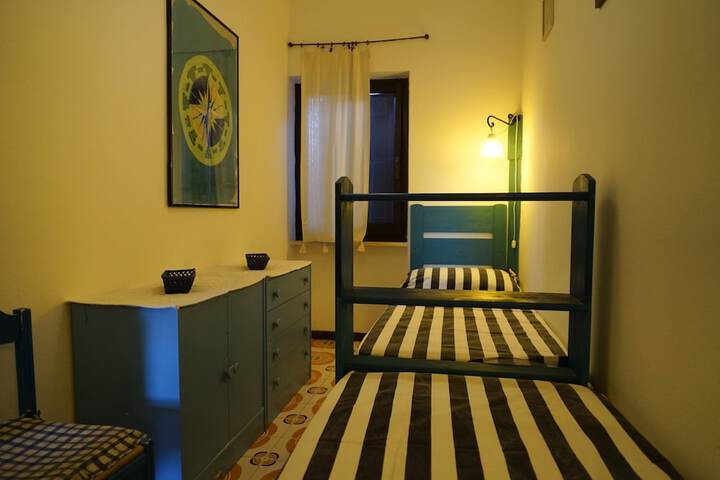 Room 3 of 17