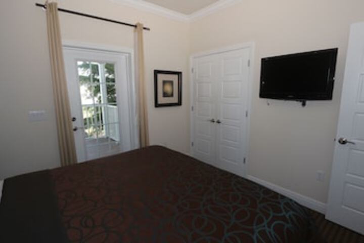 Room 25 of 159