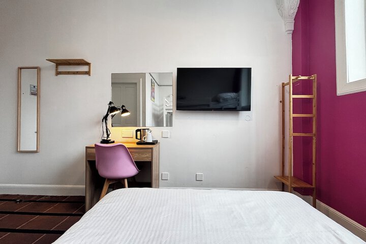 Room 26 of 75