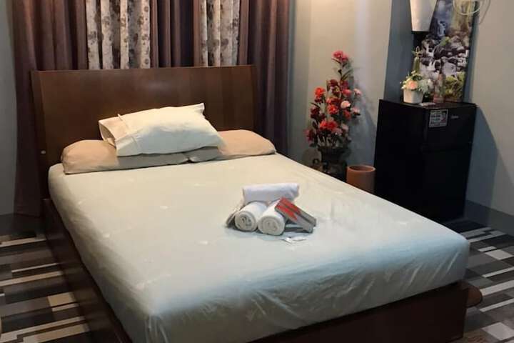 Room 9 of 41