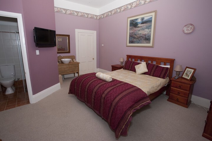 Room 3 of 59