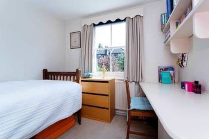 Room 18 of 33
