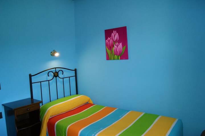 Room 5 of 94