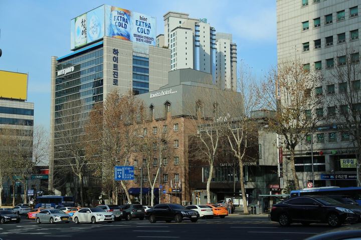 Hotel Exterior