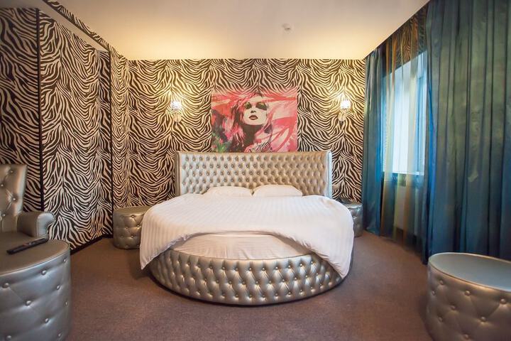 Room 16 of 75