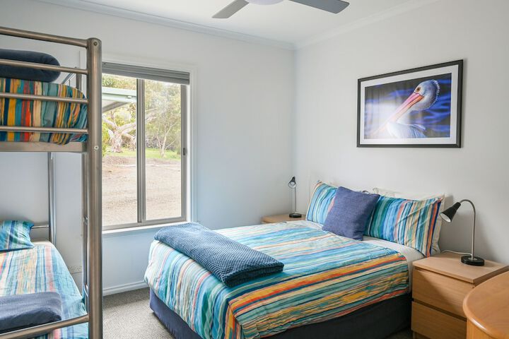Room 28 of 166
