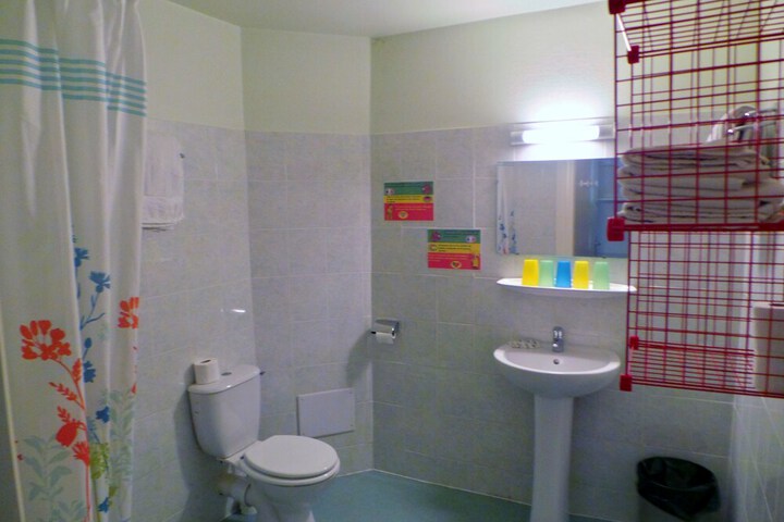 Room 25 of 35