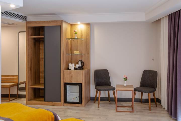 Room 20 of 44