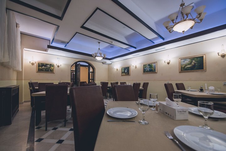 Dining 55 of 66