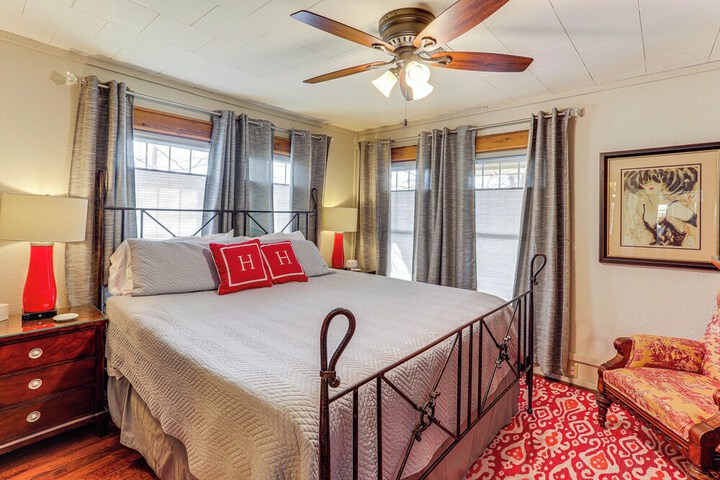Room 6 of 41