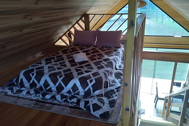 Room 5 of 75