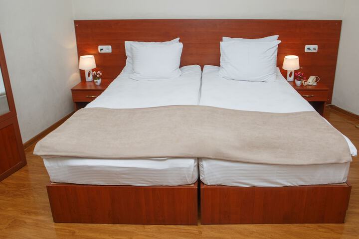 Room 5 of 51