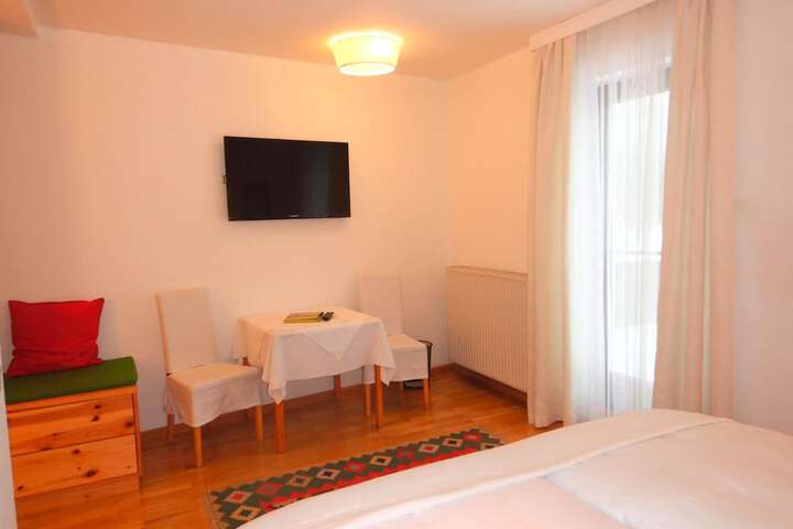 Room 14 of 51