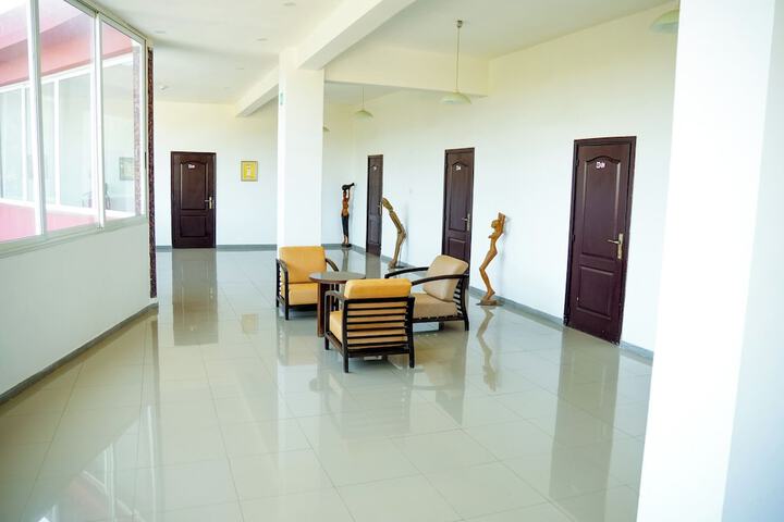 Room 32 of 103