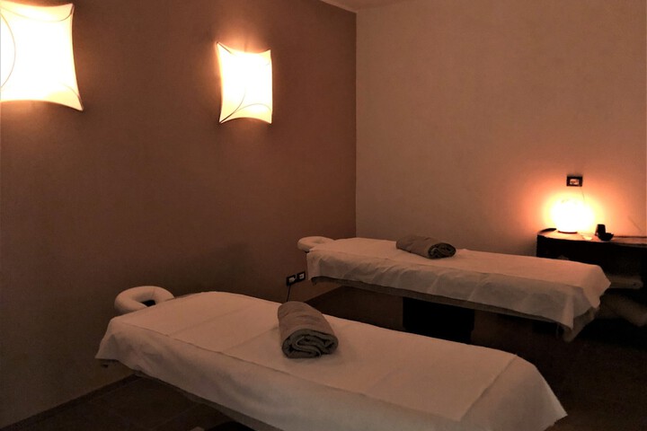 Spa 14 of 55