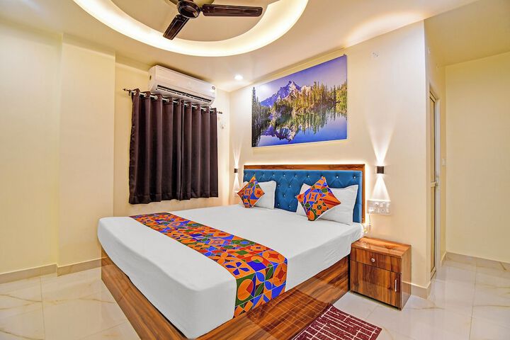 Room 14 of 26