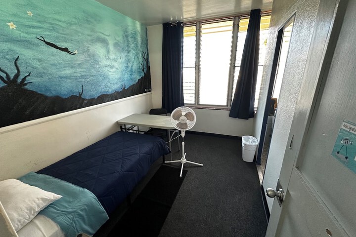Room 7 of 35