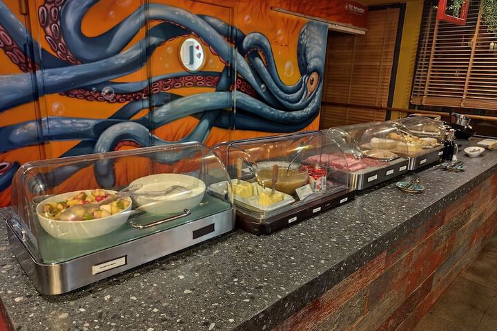 Dining 49 of 76