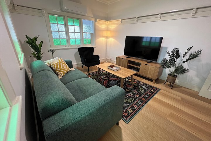 Room 9 of 17