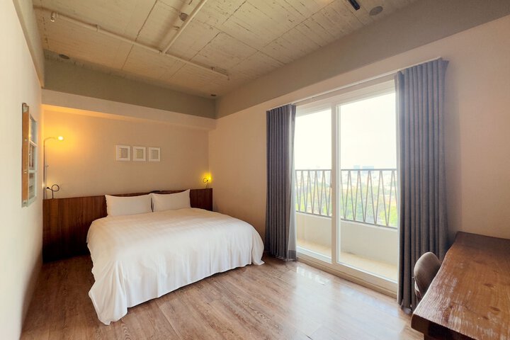 Room 21 of 65