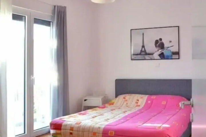 Room 7 of 14