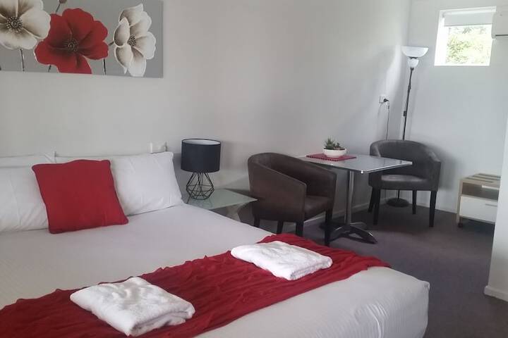 Room 5 of 34