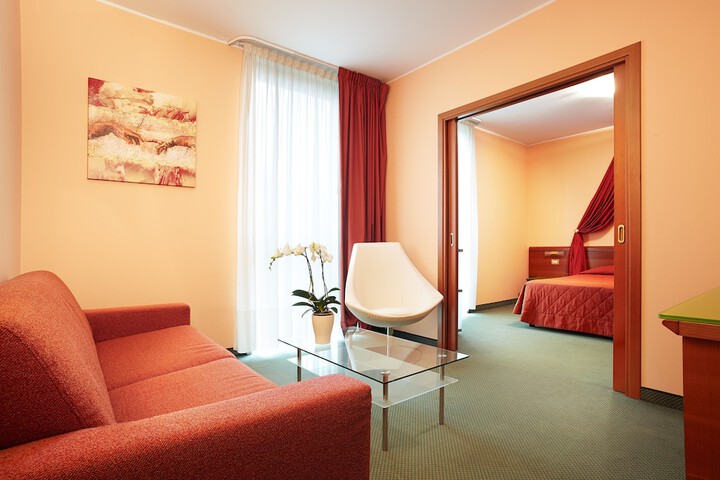 Room 17 of 42