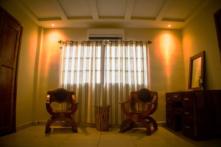 Room 7 of 15