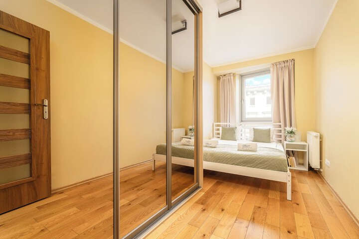 Room 8 of 23