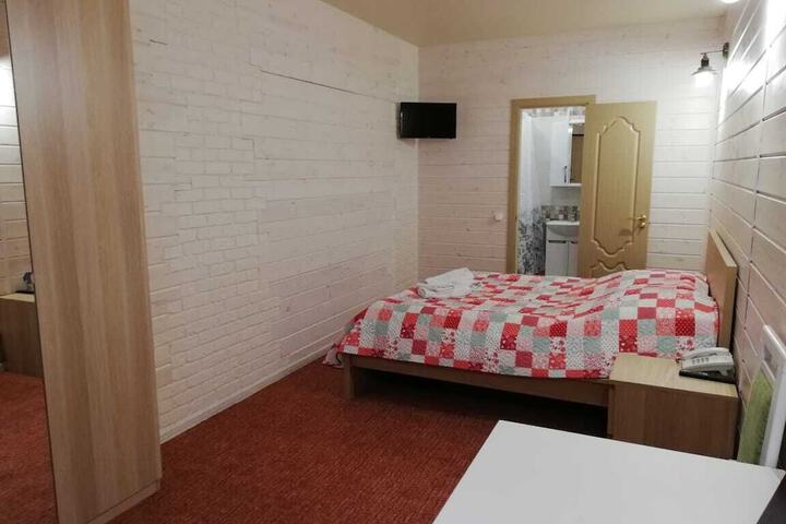 Room 21 of 37