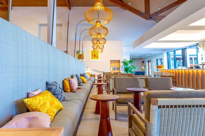 Lounge 124 of 149
