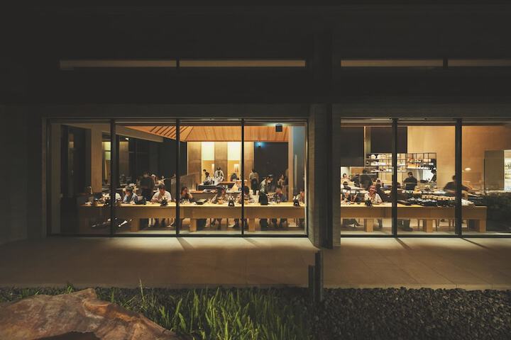 Dining 126 of 282