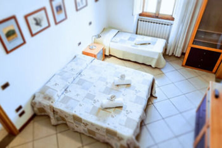 Room 76 of 160