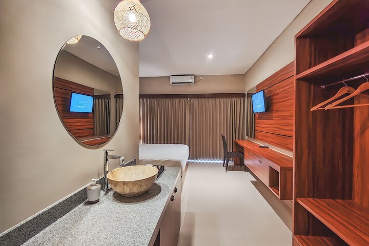 Room 18 of 45