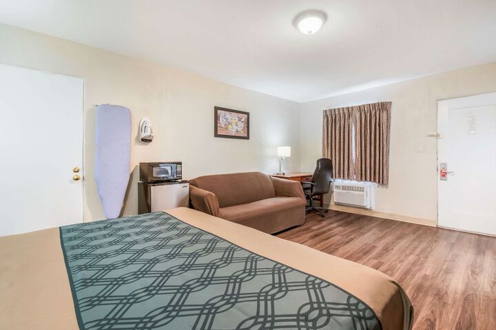 Standard | King Bed (18 of 18)