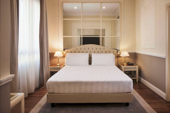 Room 38 of 175