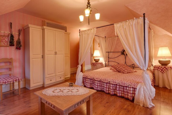 Room 12 of 41
