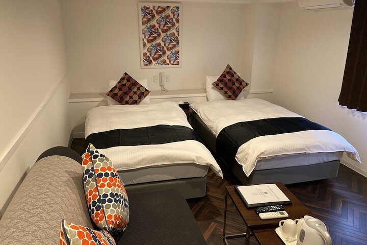 Room 27 of 53