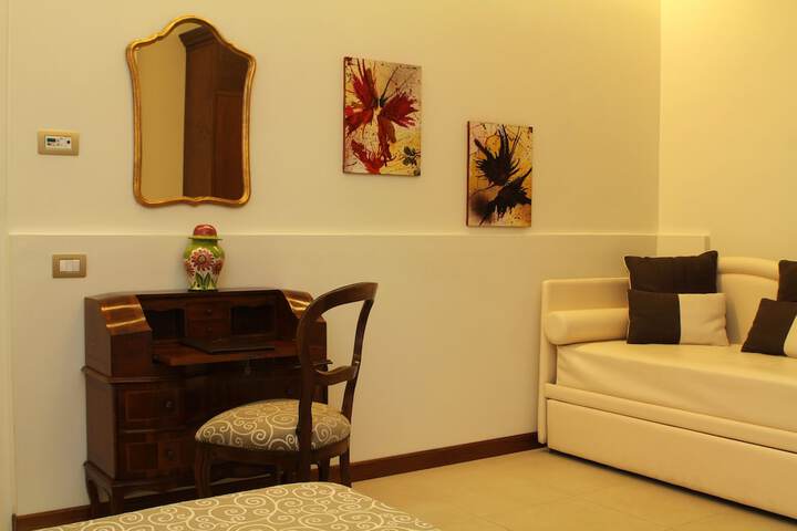 Room 28 of 101