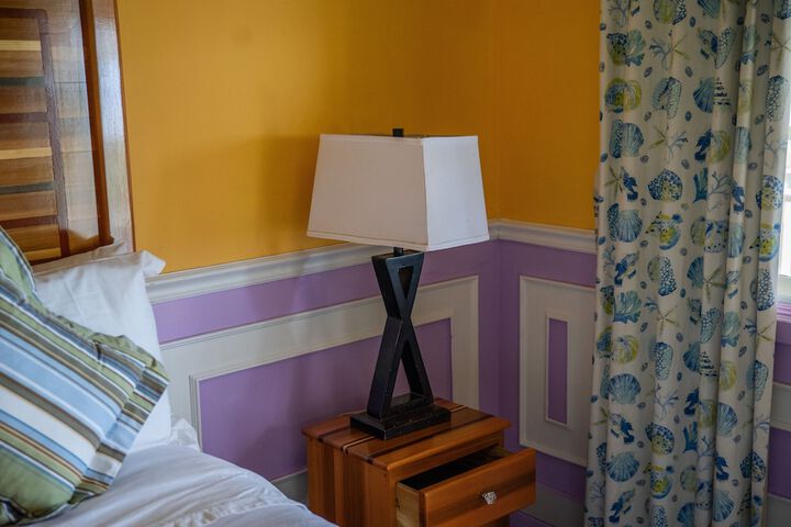 Room 34 of 139
