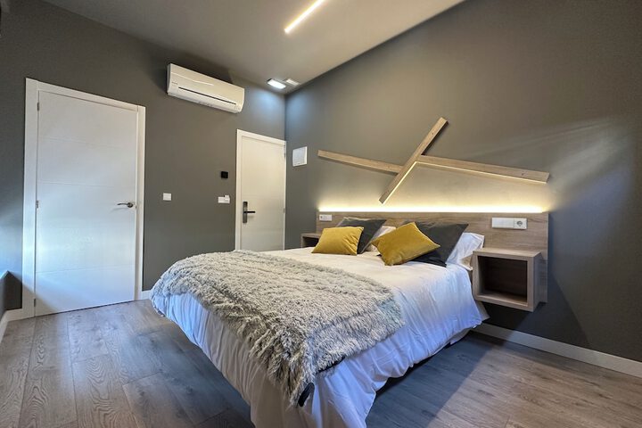 Room 19 of 84