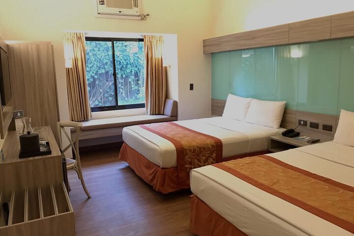 Room 15 of 96