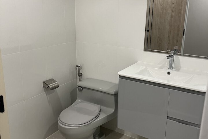 Room 85 of 153