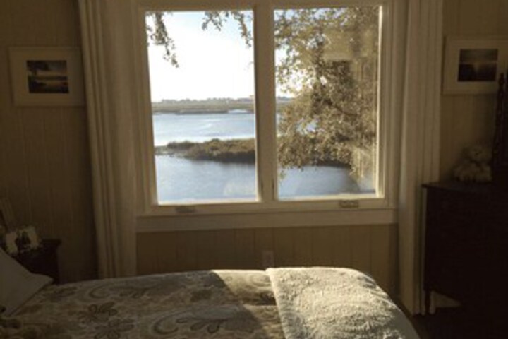 Room 12 of 24