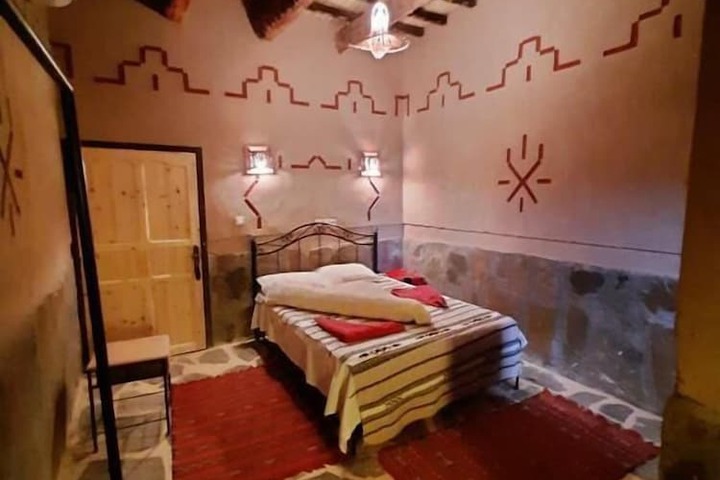 Room 10 of 51
